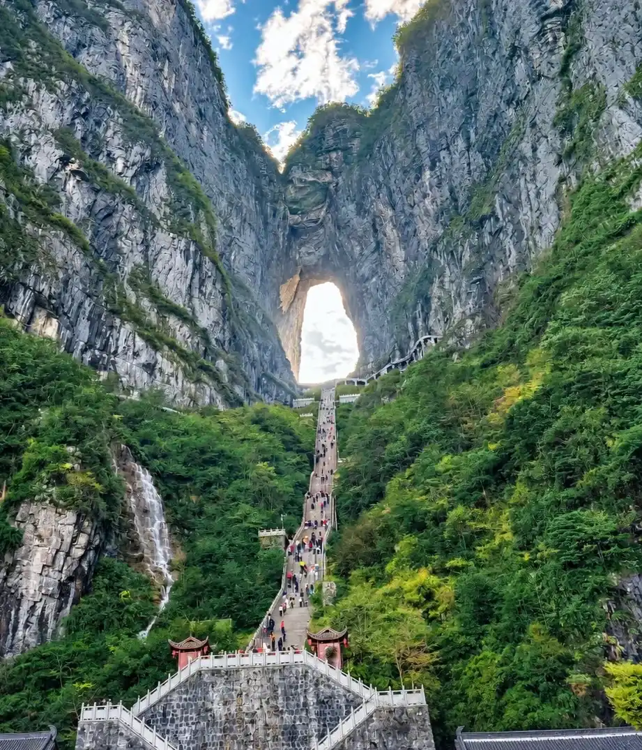 Tianmen Cave and the 999 steps climbing the steep mountainside