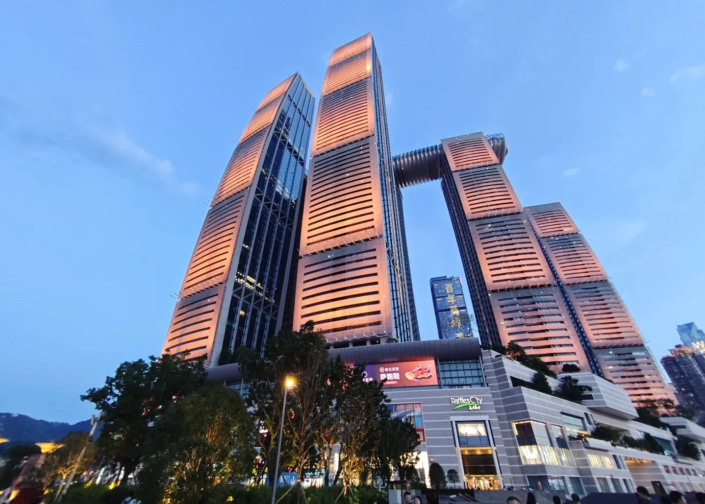 Raffles City defining the contemporary Chaotianmen skyline