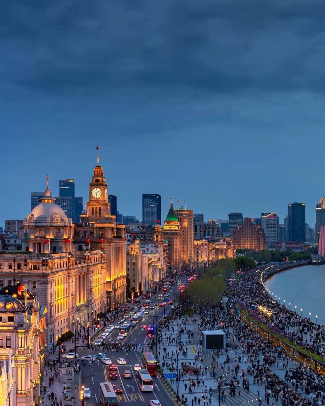 The Bund promenade at dusk