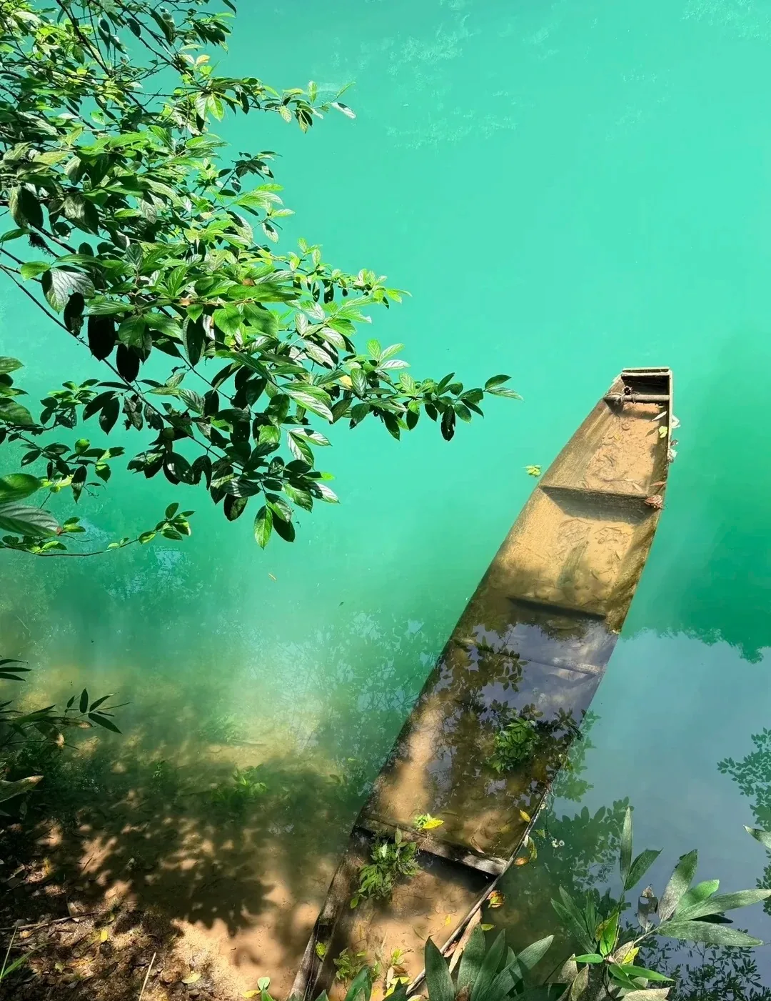 Boat on Shenquan Lake