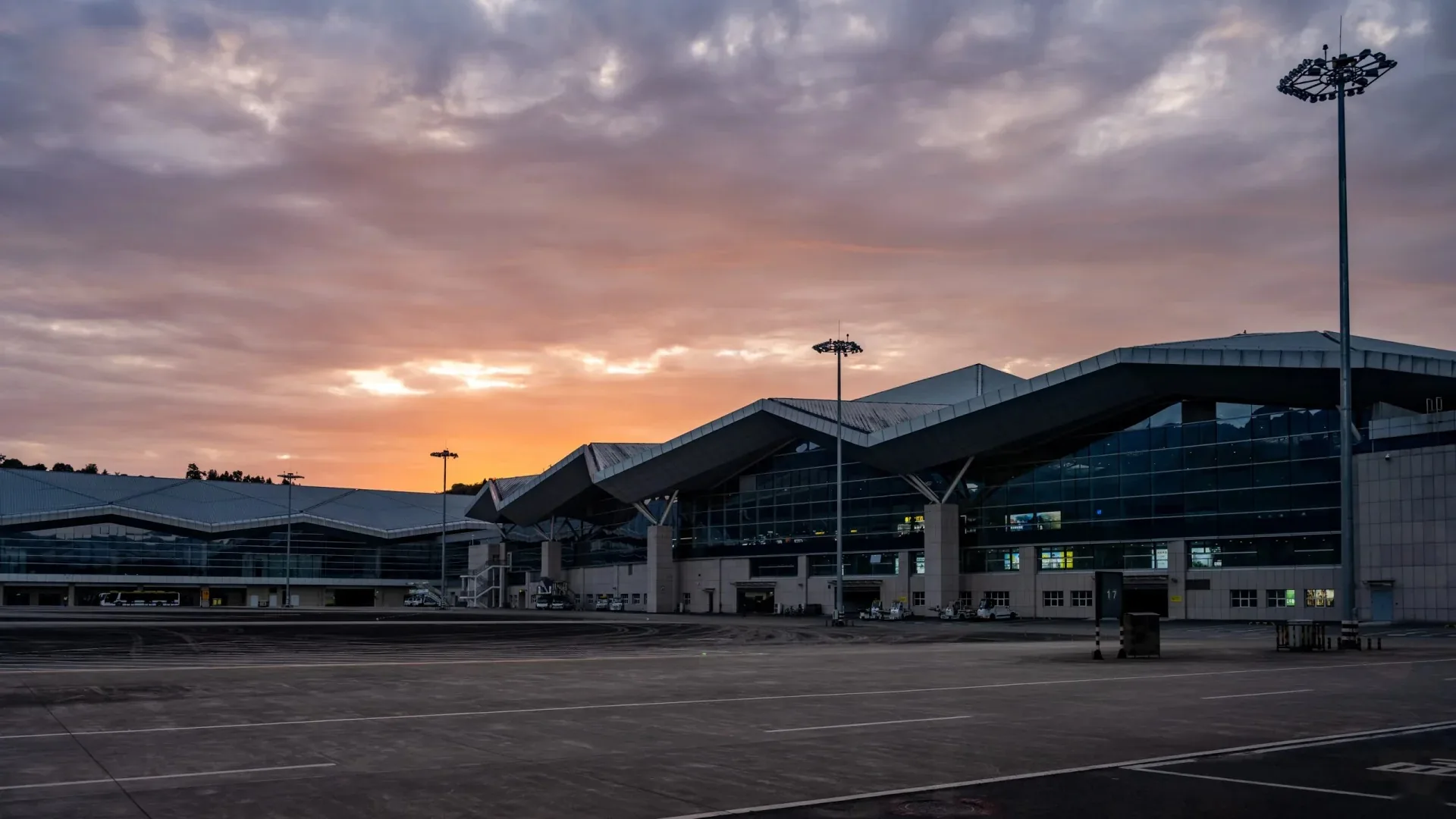 Terminal and apron at Zhangjiajie Hehua International Airport at dusk